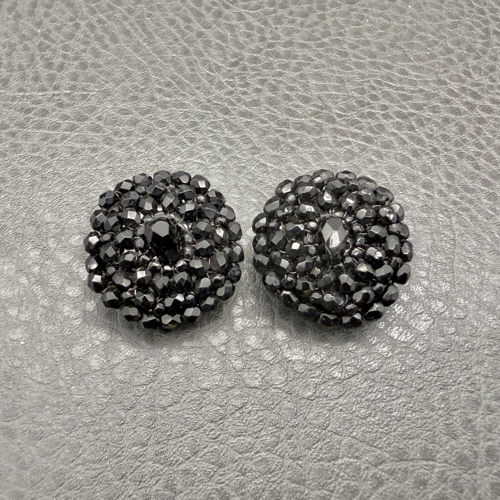 Liz Claiborne Earrings Signed‎ Clip-On Black Beaded Dome Round Cluster 1 Inch